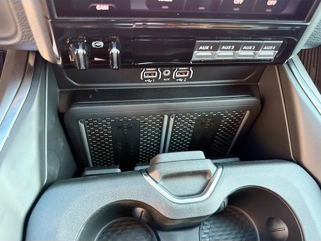 New 2026 RAM 3500 Laramie AWD/4WD image 28