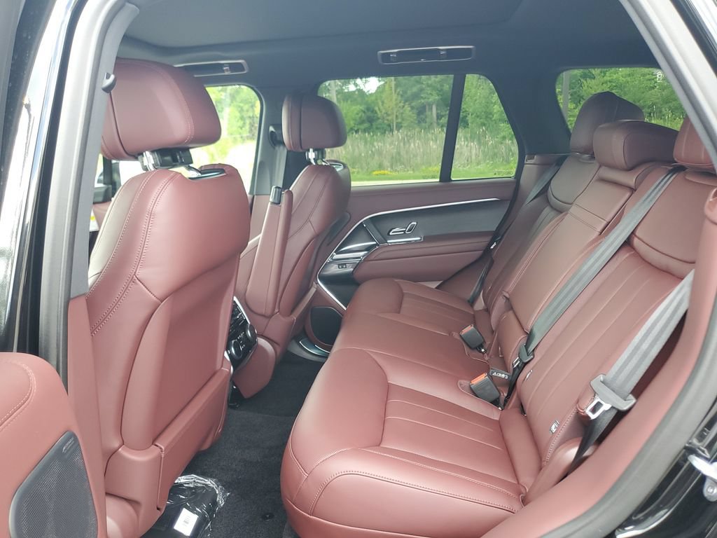 New 2026 Land Rover Range Rover SE AWD/4WD image 23