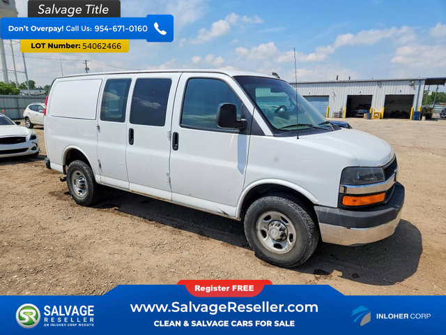 Used 2017 Chevrolet Express 2500 LT w/ LT Preferred Equipment Group RWD image 5