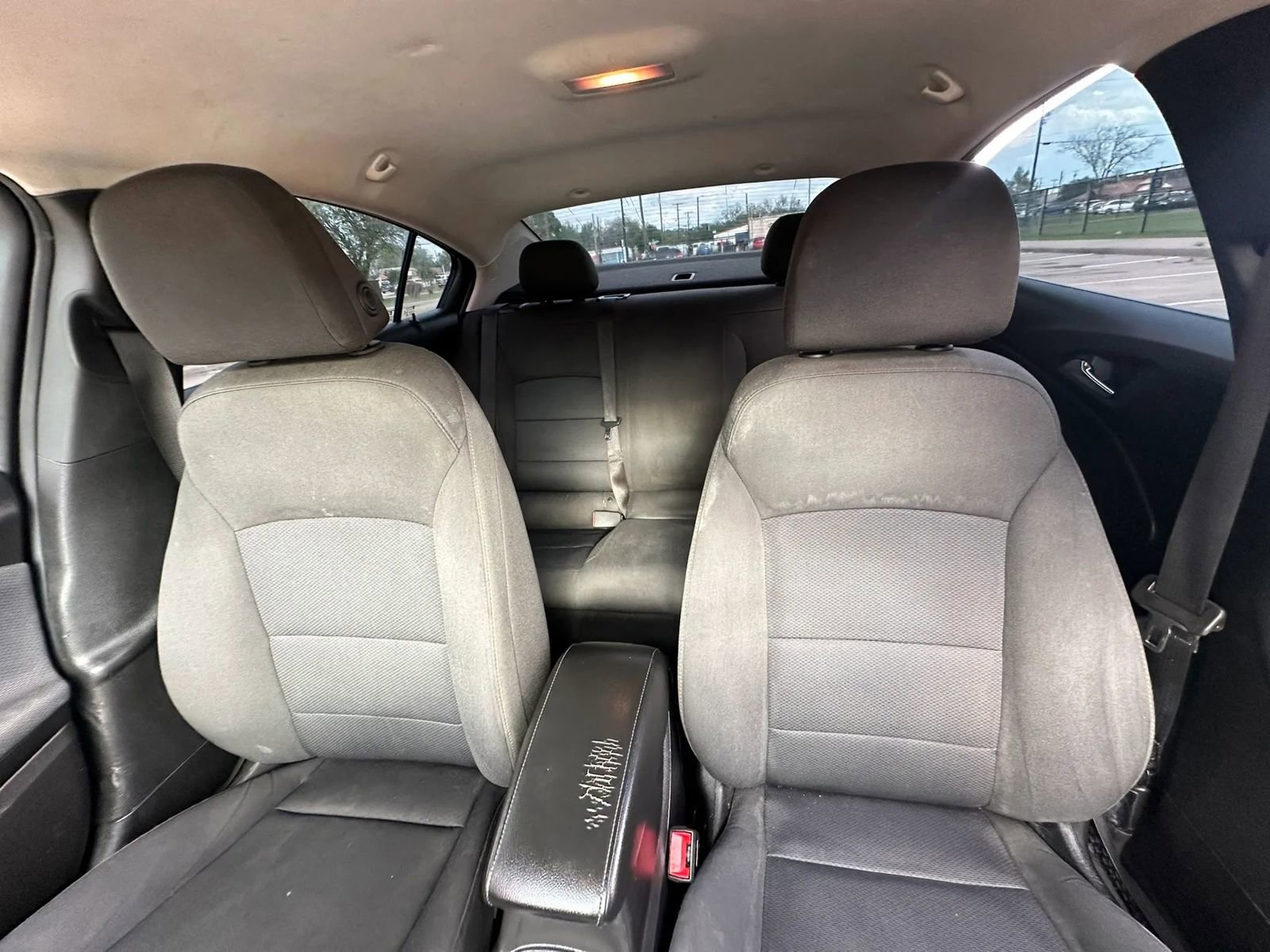 Used 2018 Chevrolet Cruze LS FWD image 12