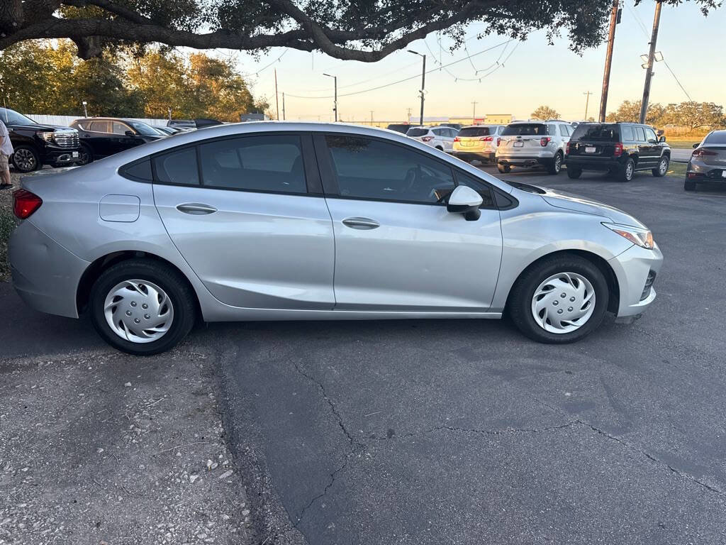 Used 2019 Chevrolet Cruze LS FWD image 7
