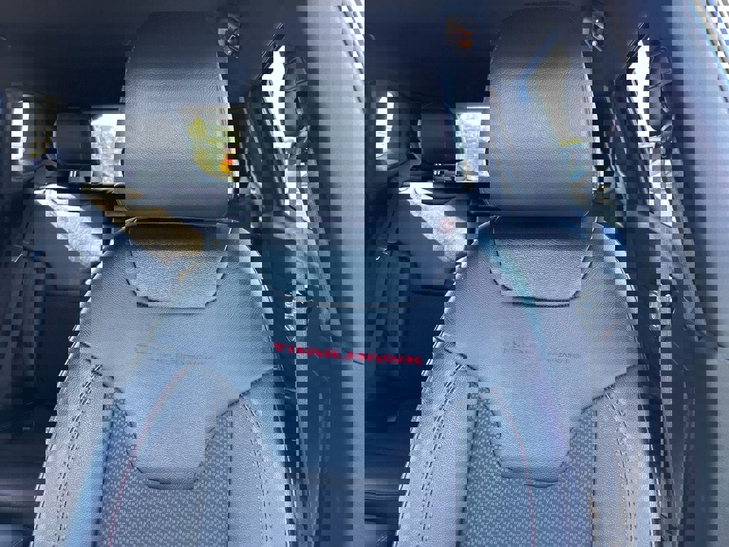 Used 2024 Jeep Compass Trailhawk w/ Trailhawk Convenience Group image 23