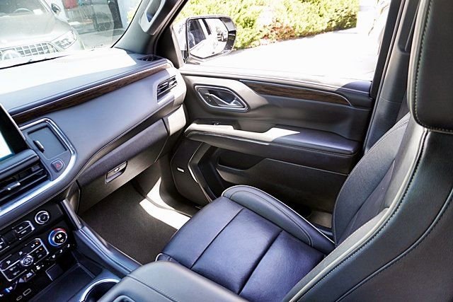 Used 2024 Chevrolet Tahoe Premier AWD/4WD image 22