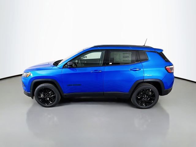 New 2026 Jeep Compass Latitude image 4