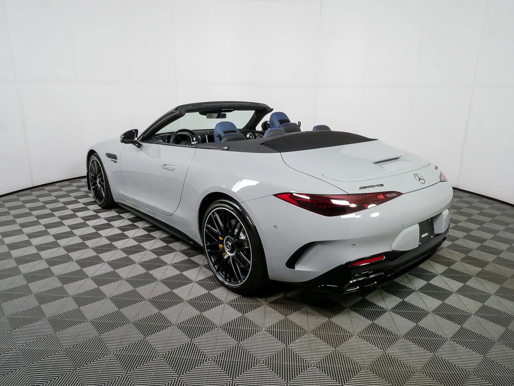 Used 2025 Mercedes-Benz SL 63 AMG 4MATIC image 37