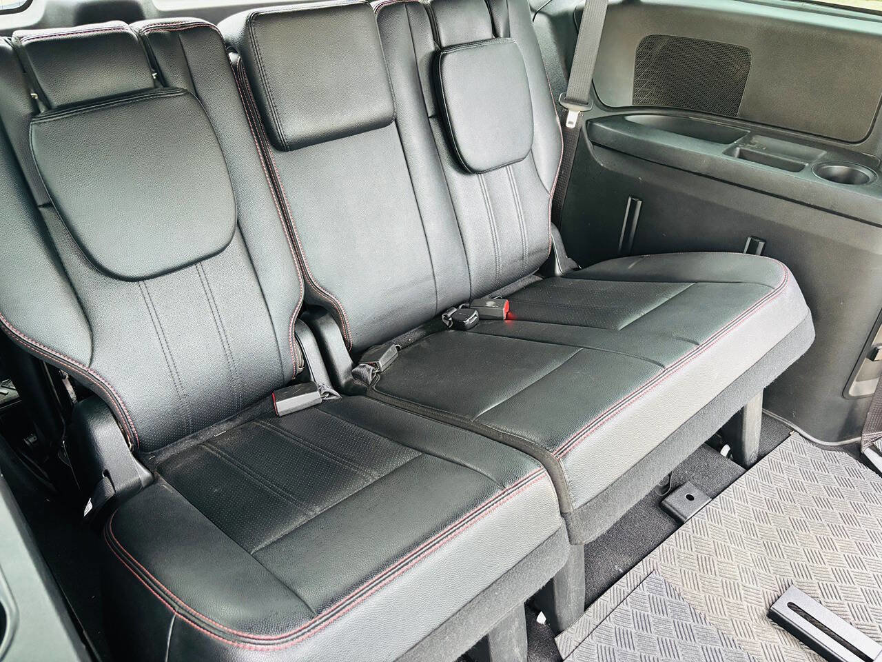 Used 2019 Dodge Grand Caravan GT FWD image 37