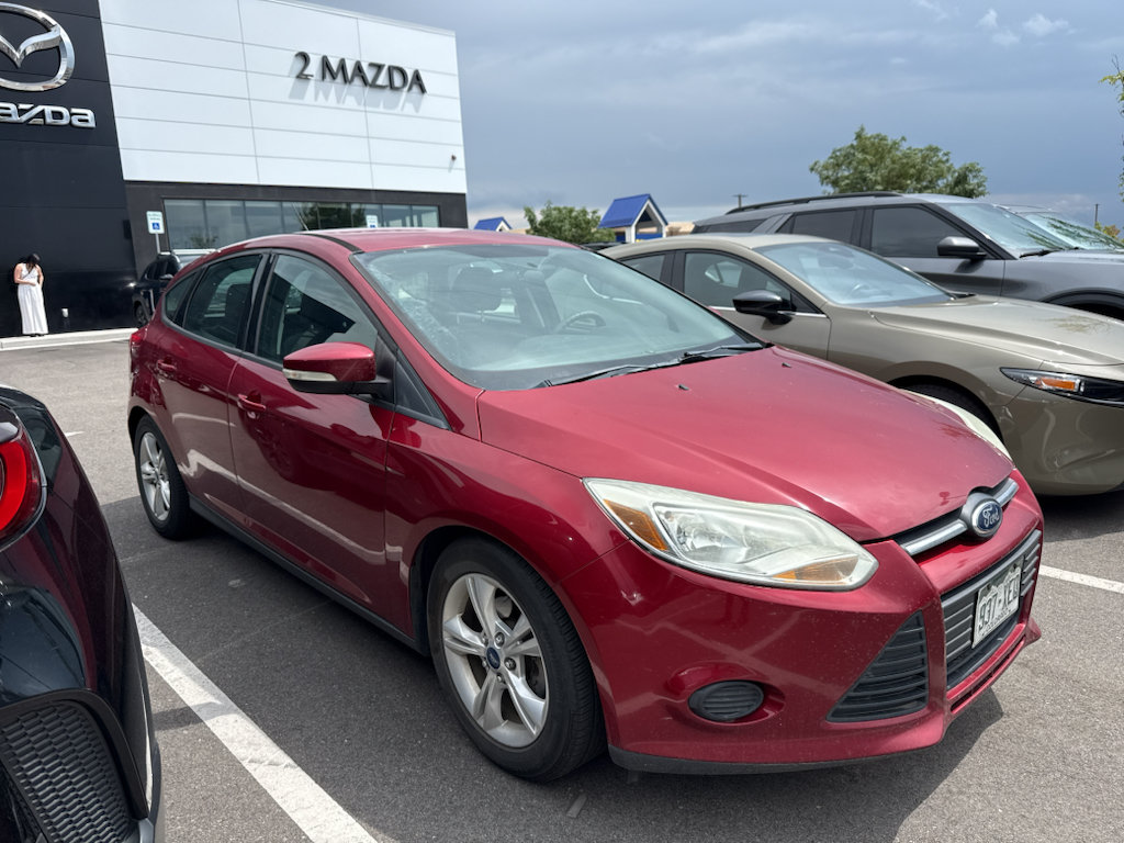 Used 2014 Ford Focus SE FWD image 2