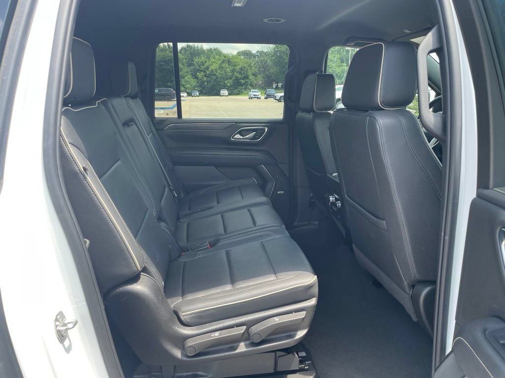 Used 2024 GMC Yukon XL SLT RWD image 40