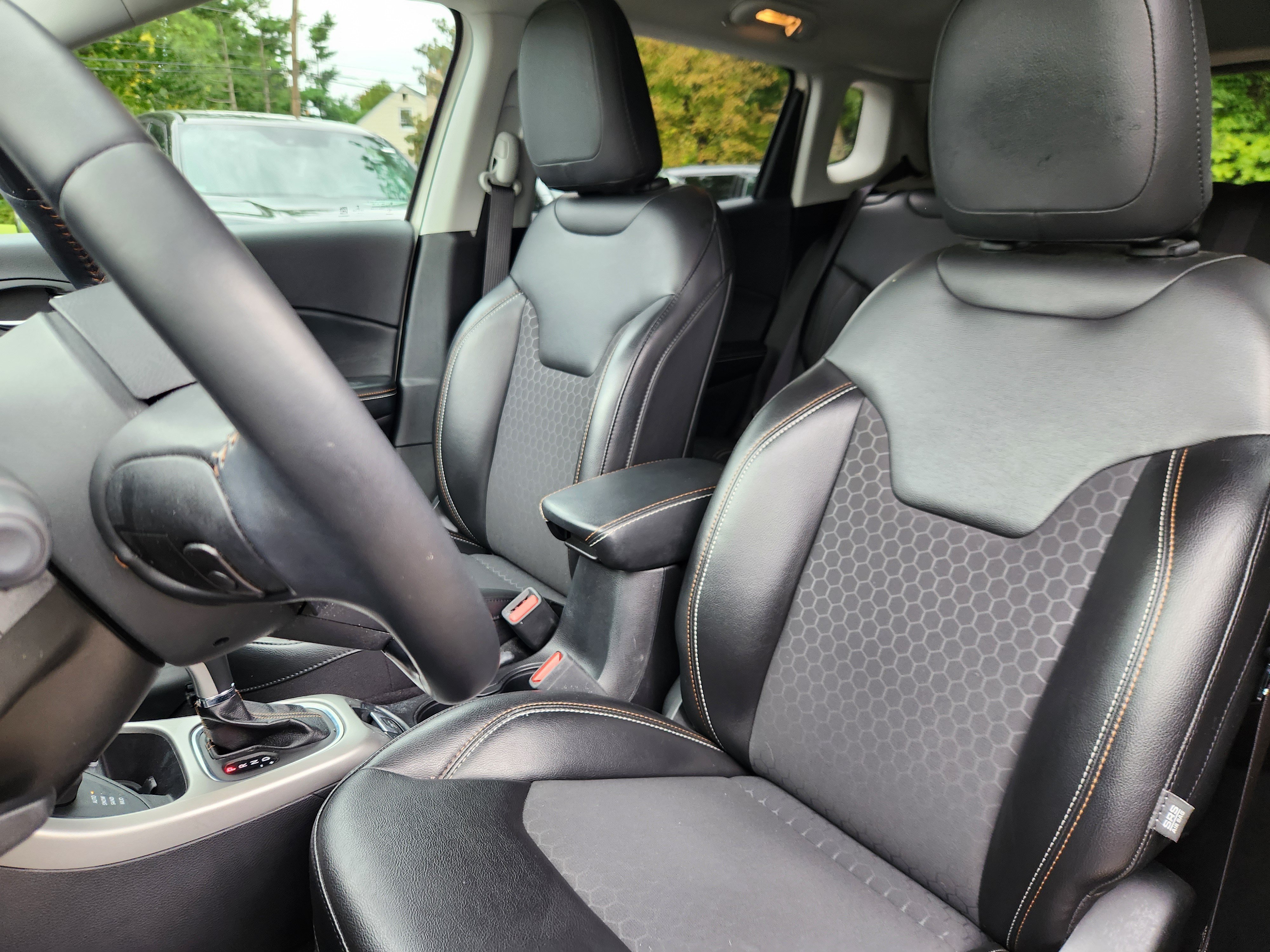 Used 2019 Jeep Compass Latitude AWD/4WD image 7