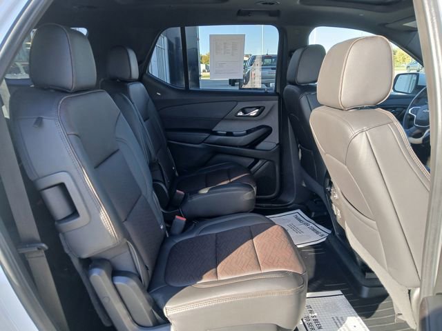 Used 2023 Chevrolet Traverse High Country image 17