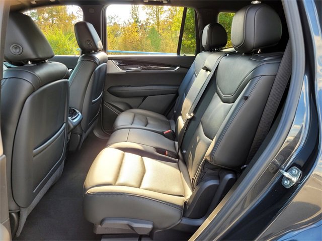 Used 2023 Cadillac XT6 Premium Luxury image 12
