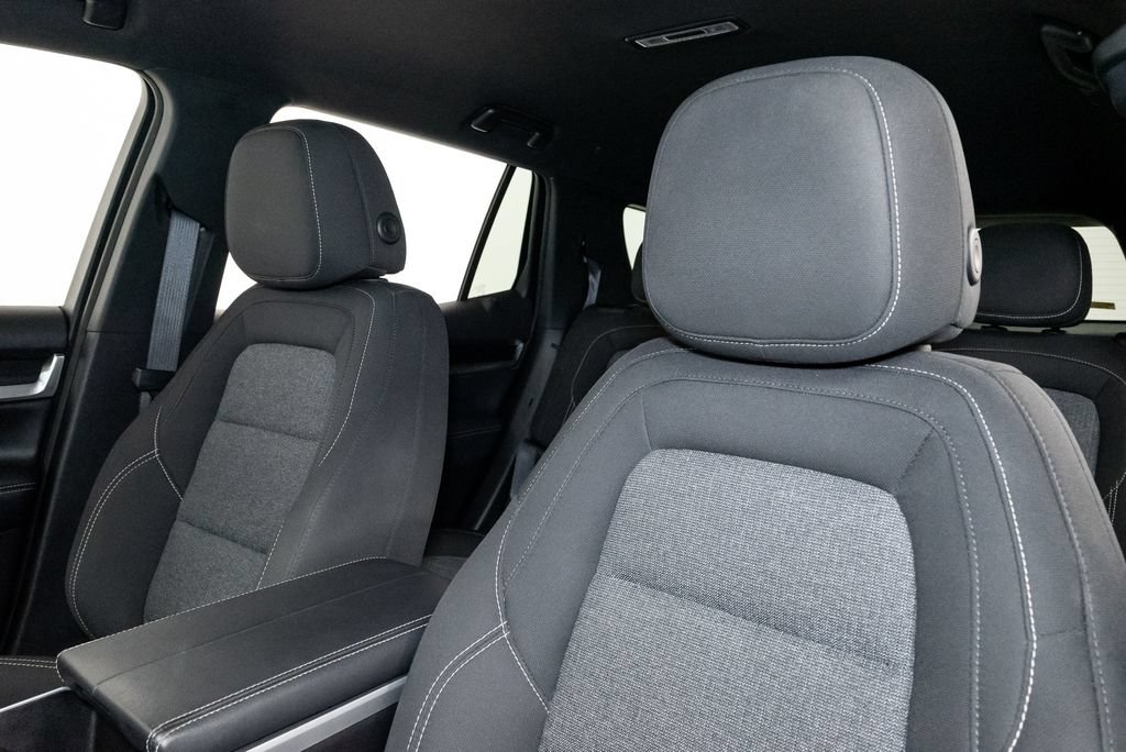 Used 2026 GMC Terrain Elevation w/ Black Edition AWD/4WD image 11