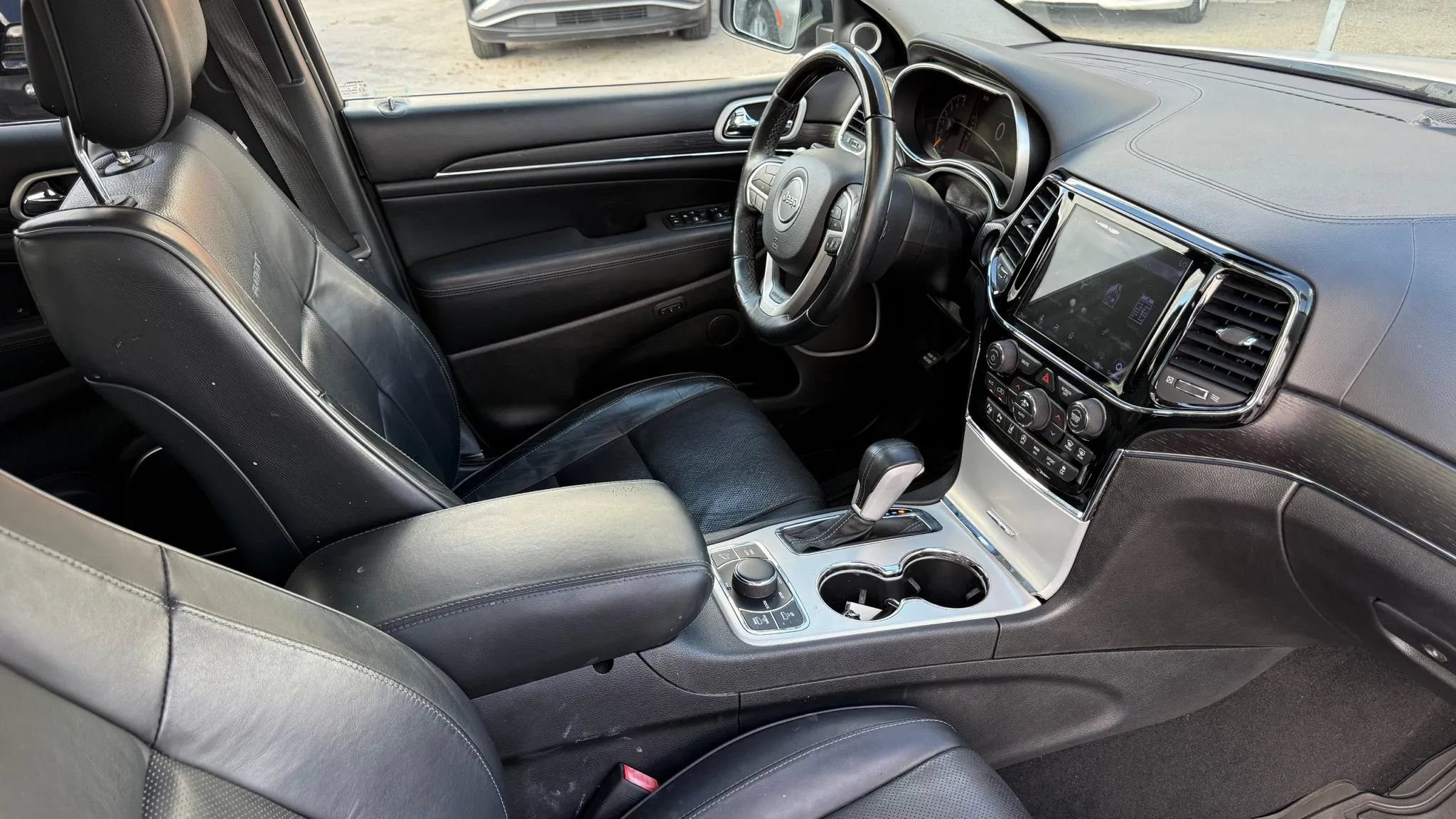 Used 2019 Jeep Grand Cherokee Summit AWD/4WD image 28
