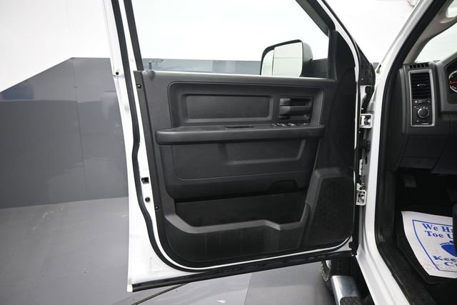 Used 2016 RAM 2500 Tradesman w/ Chrome Appearance Group AWD/4WD image 9