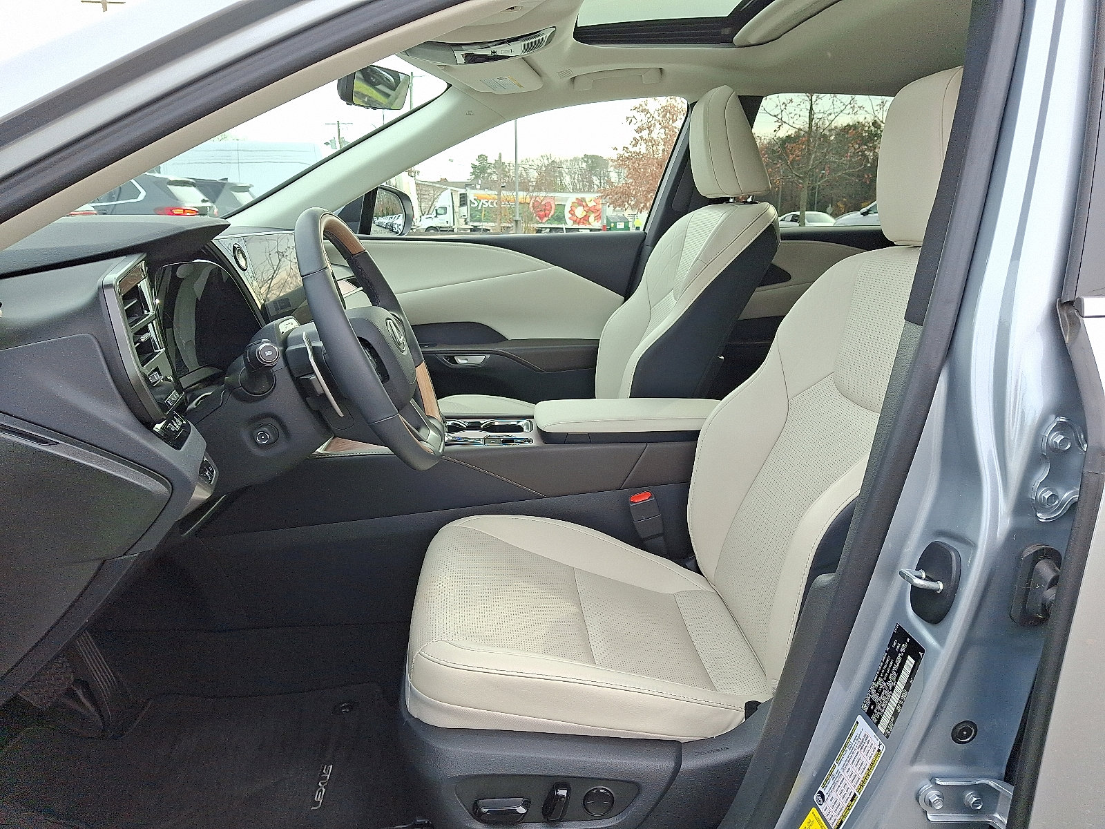 Used 2024 Lexus RX 350 Premium image 13