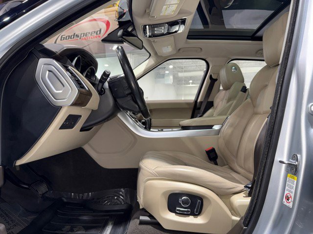 Used 2016 Land Rover Range Rover Sport HSE image 9