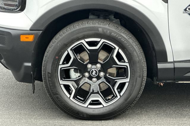 Used 2025 Ford Bronco Sport Outer Banks AWD/4WD image 29