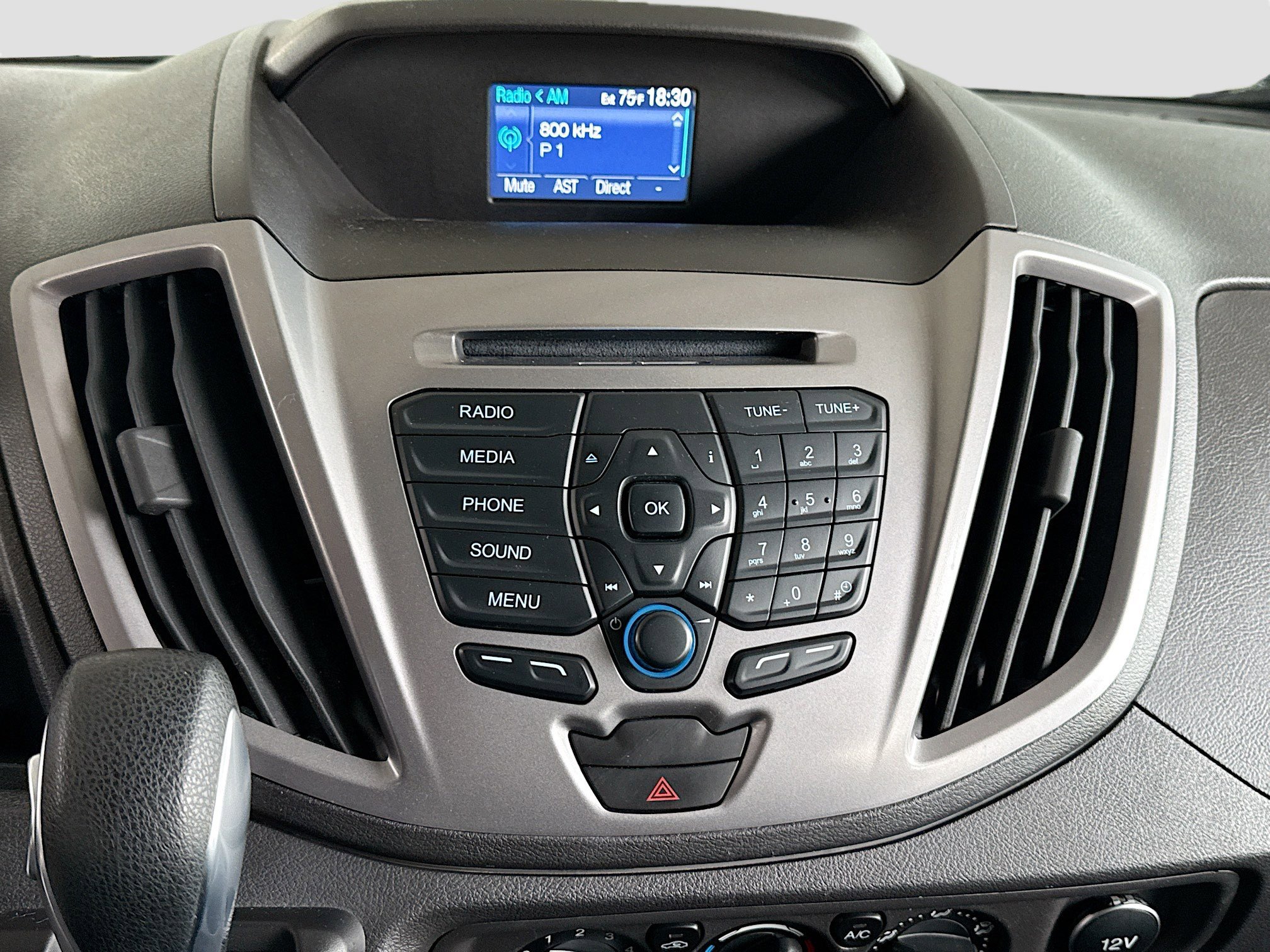 Used 2015 Ford Transit 150 XLT image 18