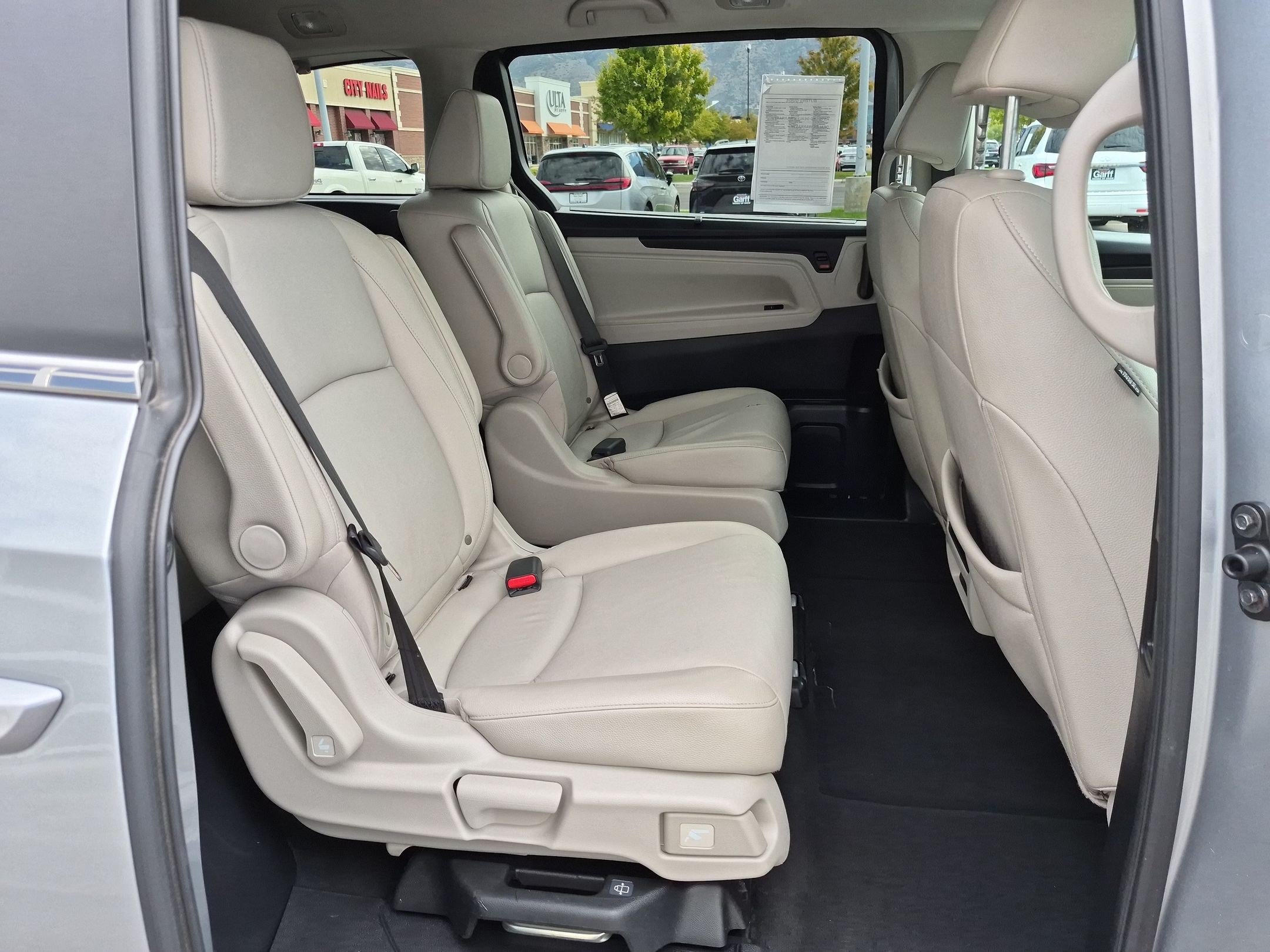 Used 2025 Honda Odyssey EX-L image 33