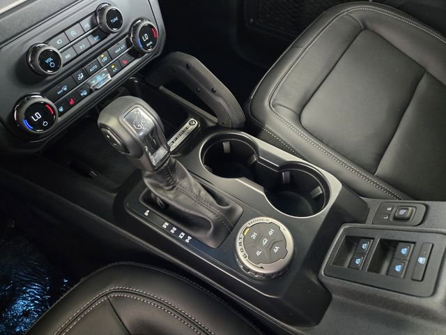 New 2025 Ford Bronco Outer Banks w/ Sasquatch Package image 16