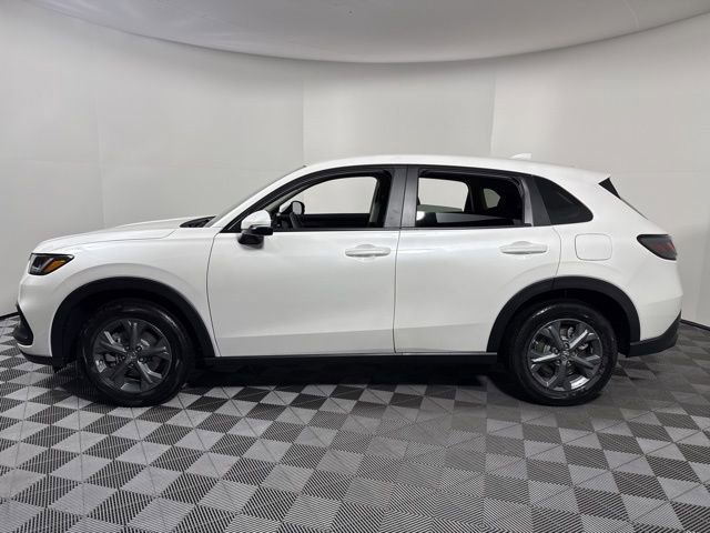 New 2026 Honda HR-V LX image 4