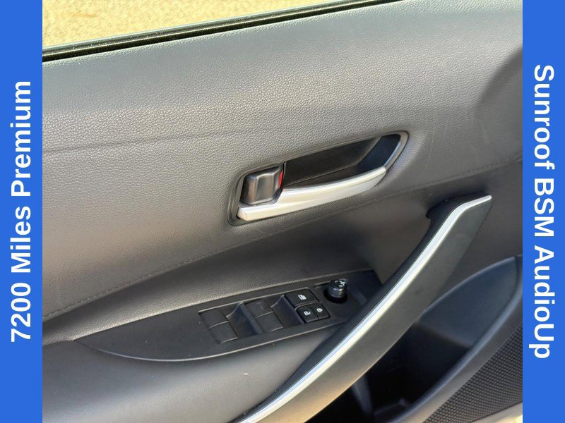 Used 2020 Toyota Corolla SE w/ SE Premium Package FWD image 18