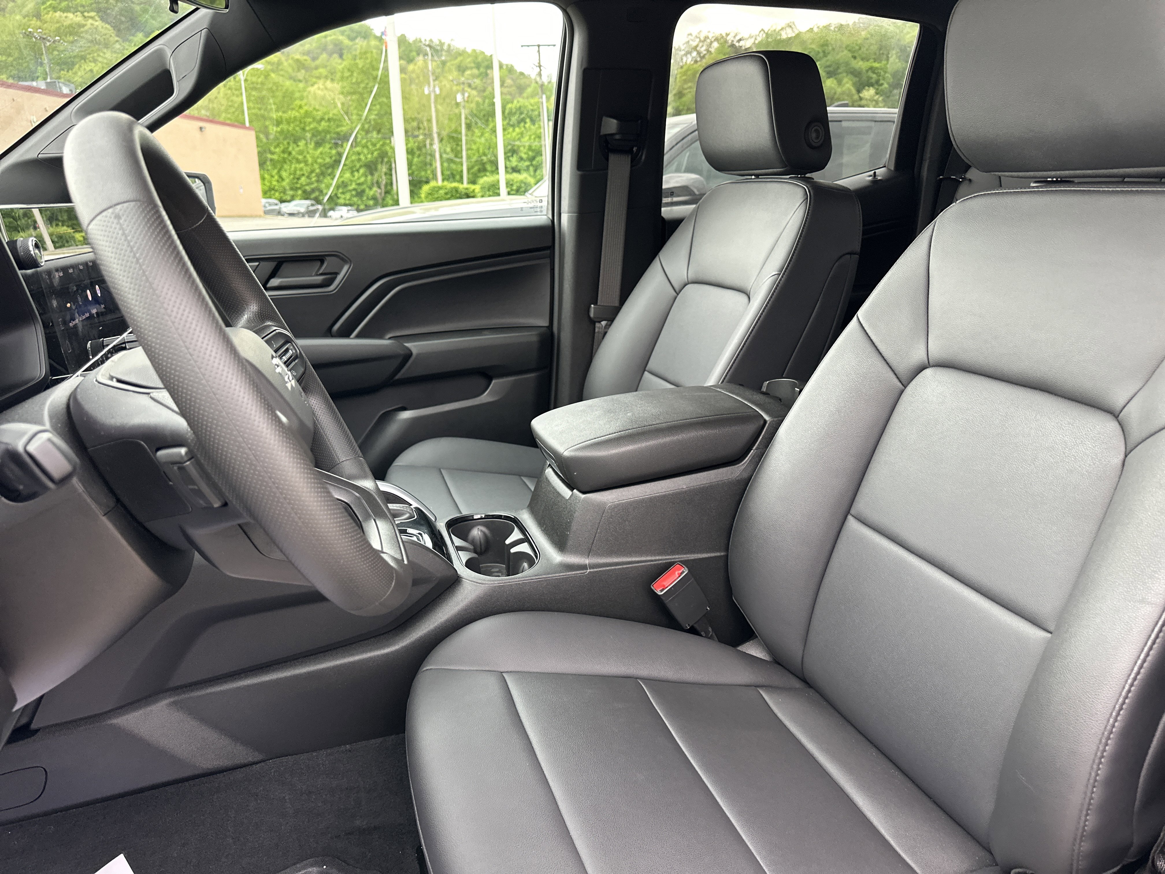 Used 2024 Chevrolet Colorado Trail Boss w/ Advanced Trailering Package AWD/4WD image 38