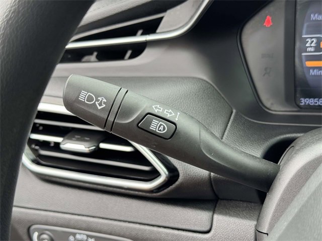 Used 2022 Chevrolet Bolt EUV LT image 25