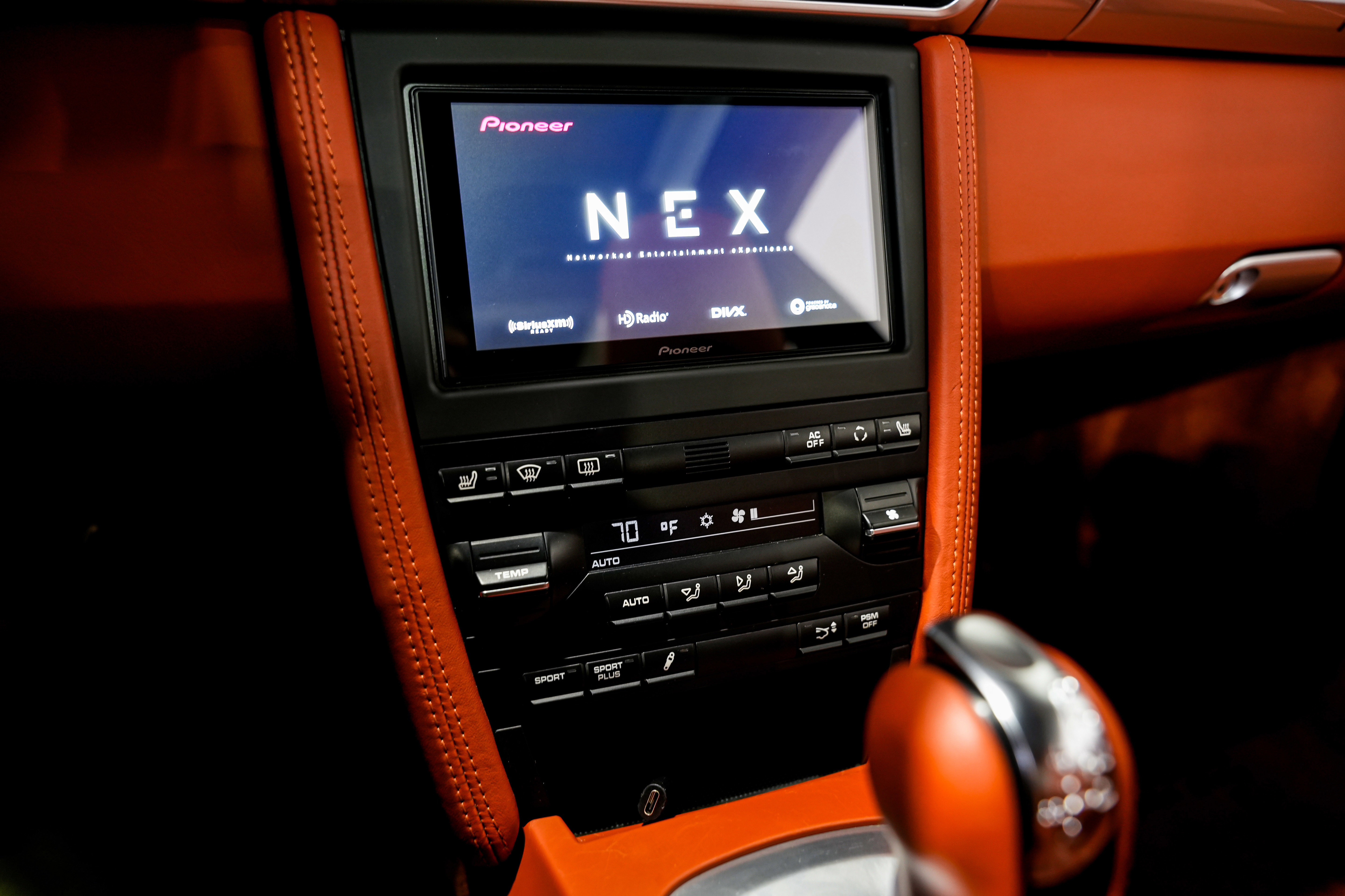 Used 2010 Porsche 911 Targa 4S image 14