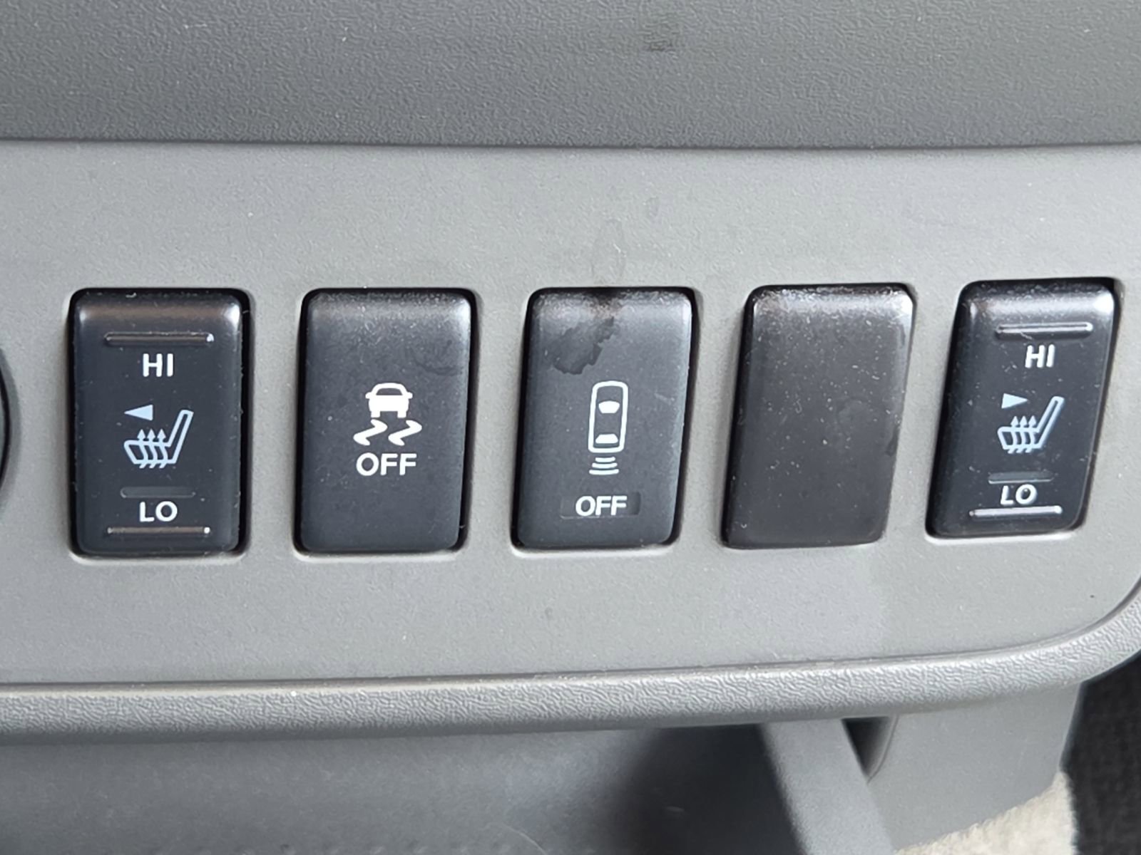 Used 2016 Nissan Frontier SV w/ SV Value Truck Package image 17