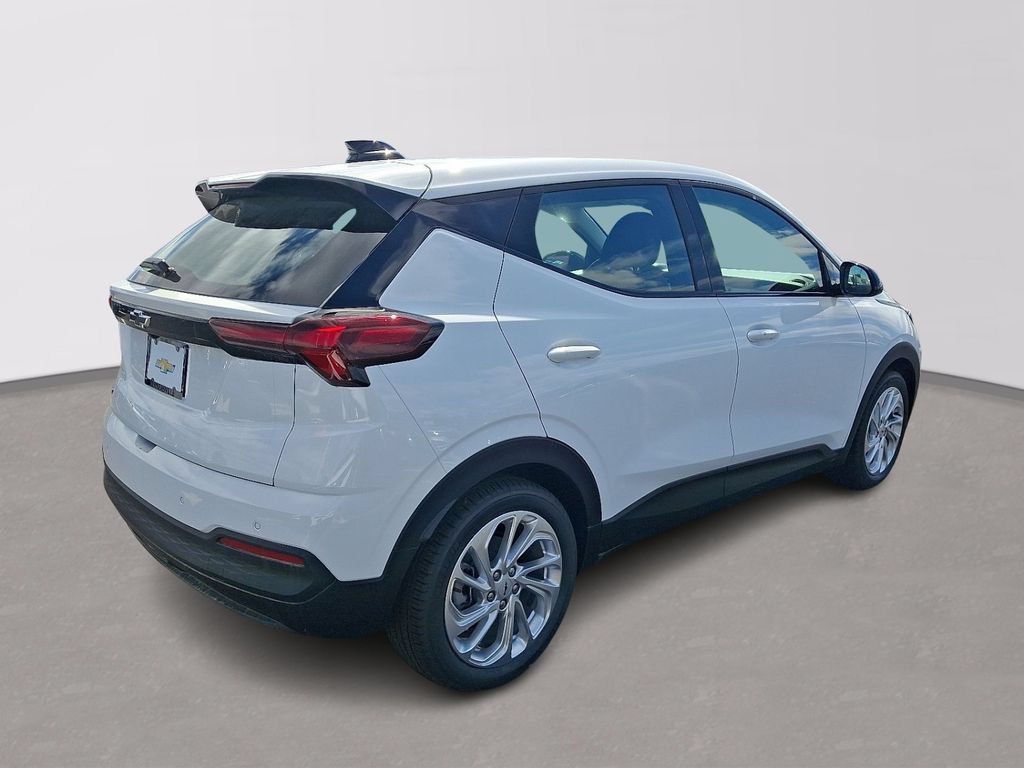 New 2027 Chevrolet Bolt LT FWD image 4