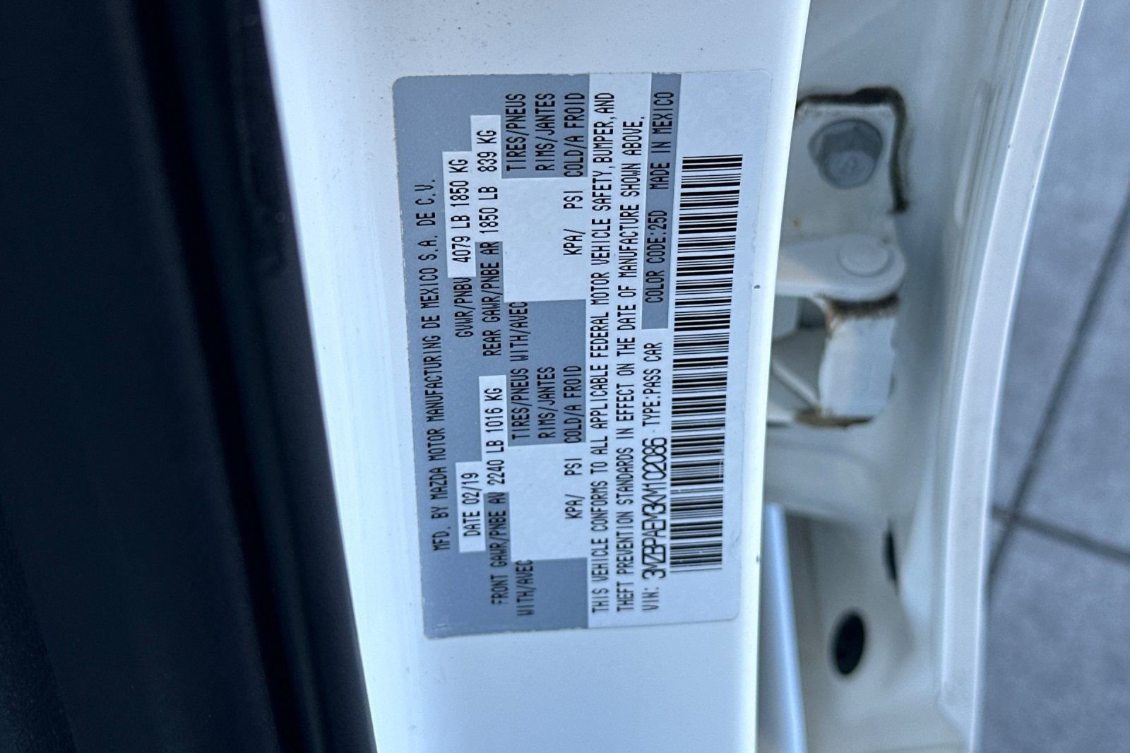 Used 2019 MAZDA MAZDA3 Sedan w/ Premium Package image 28