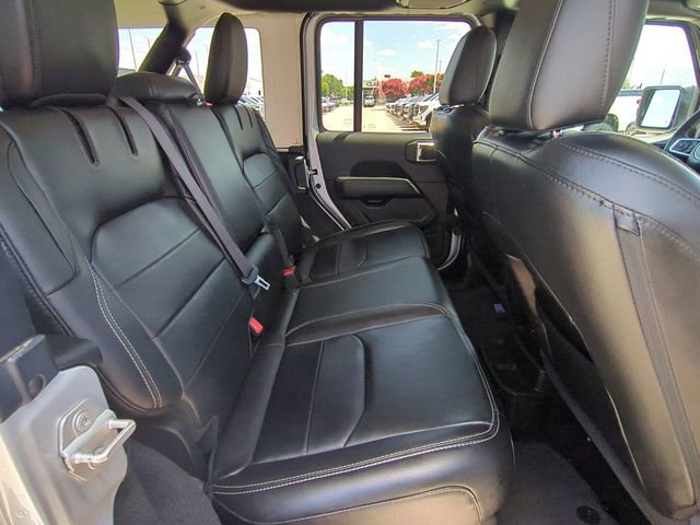 Used 2023 Jeep Wrangler Unlimited Sahara image 26