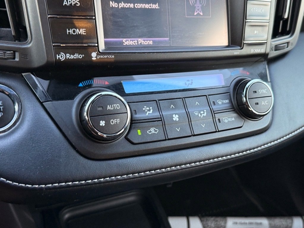 Used 2018 Toyota RAV4 XLE image 19