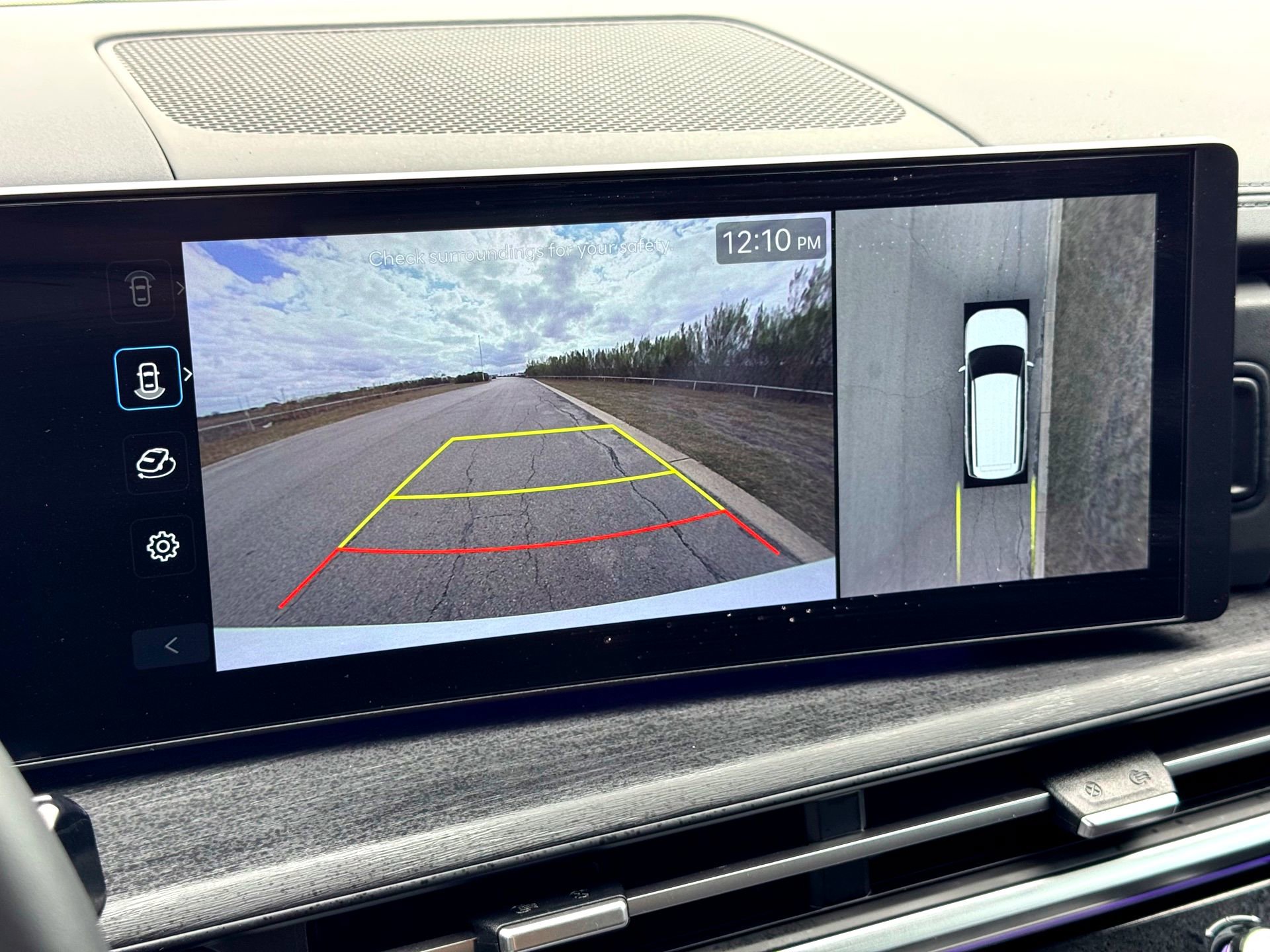 Used 2025 Hyundai Santa Fe Limited image 37