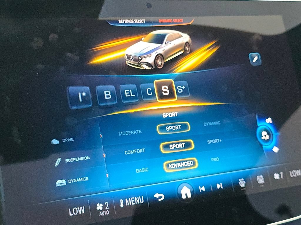 Certified 2025 Mercedes-Benz E 53 AMG e 4MATIC Sedan image 35