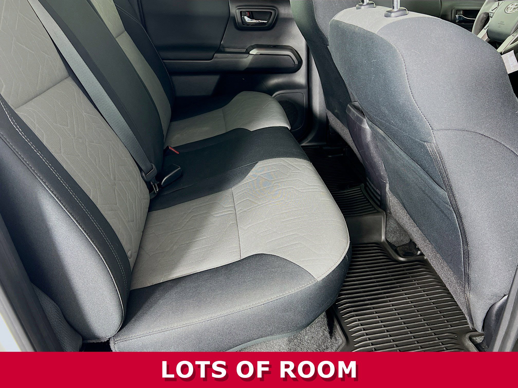 Used 2023 Toyota Tacoma TRD Sport image 23