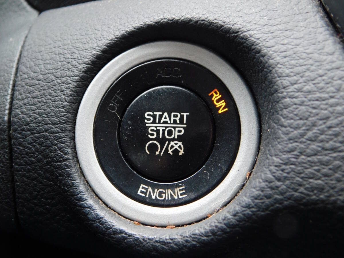 Used 2015 Chrysler 200 Limited w/ Convenience Group FWD image 13