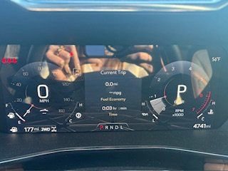 Used 2024 GMC Canyon AT4 w/ Technology Package image 5