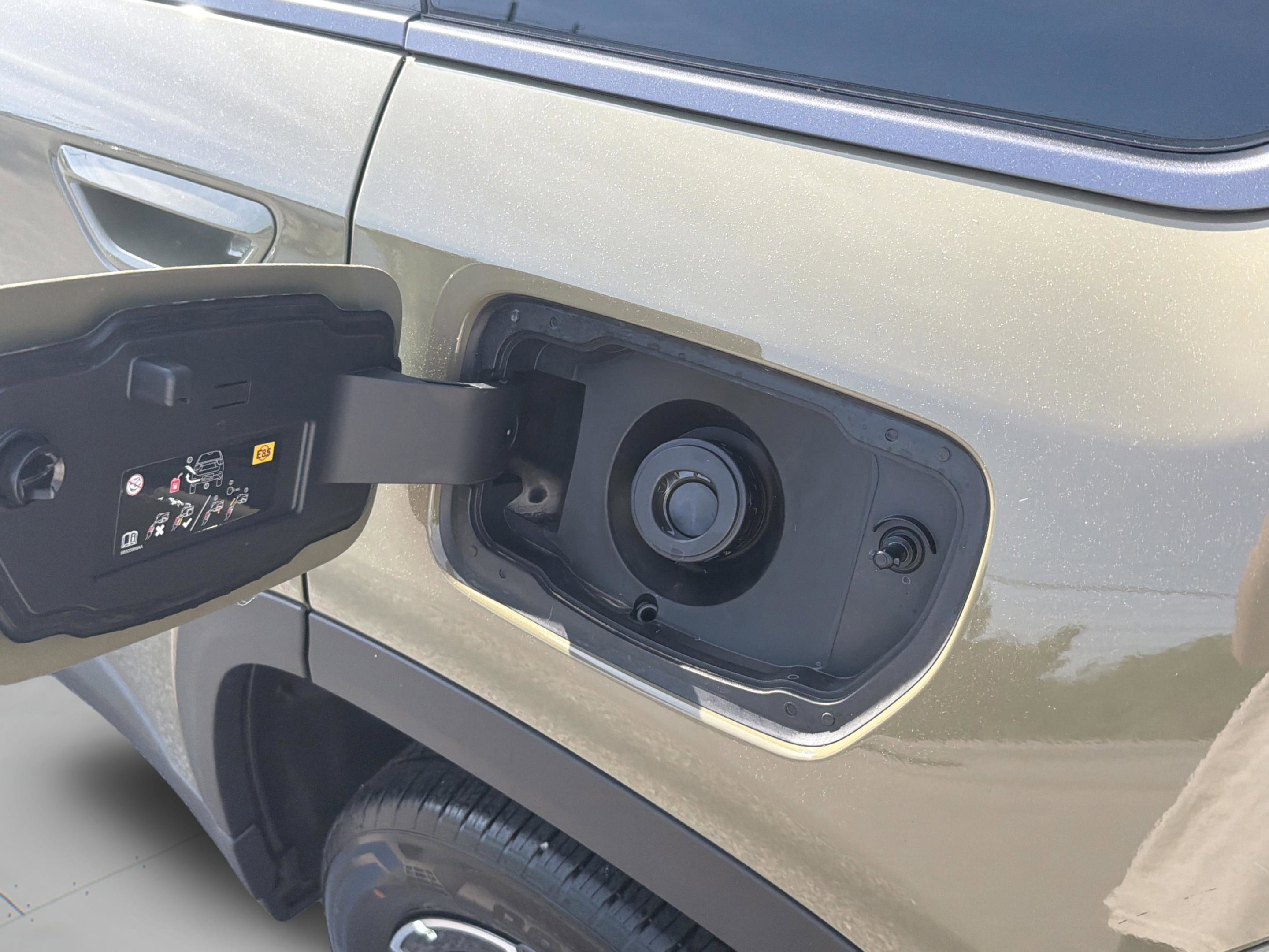 New 2026 Jeep Cherokee Laredo image 28