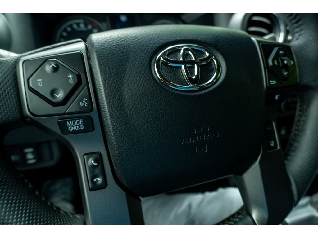 Used 2023 Toyota Tacoma TRD Off-Road w/ Technology Package AWD/4WD image 28