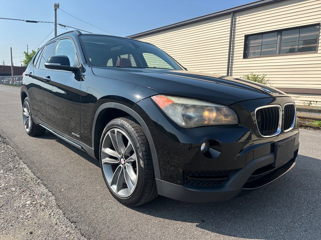 Used 2013 BMW X1 sDrive28i RWD image 1