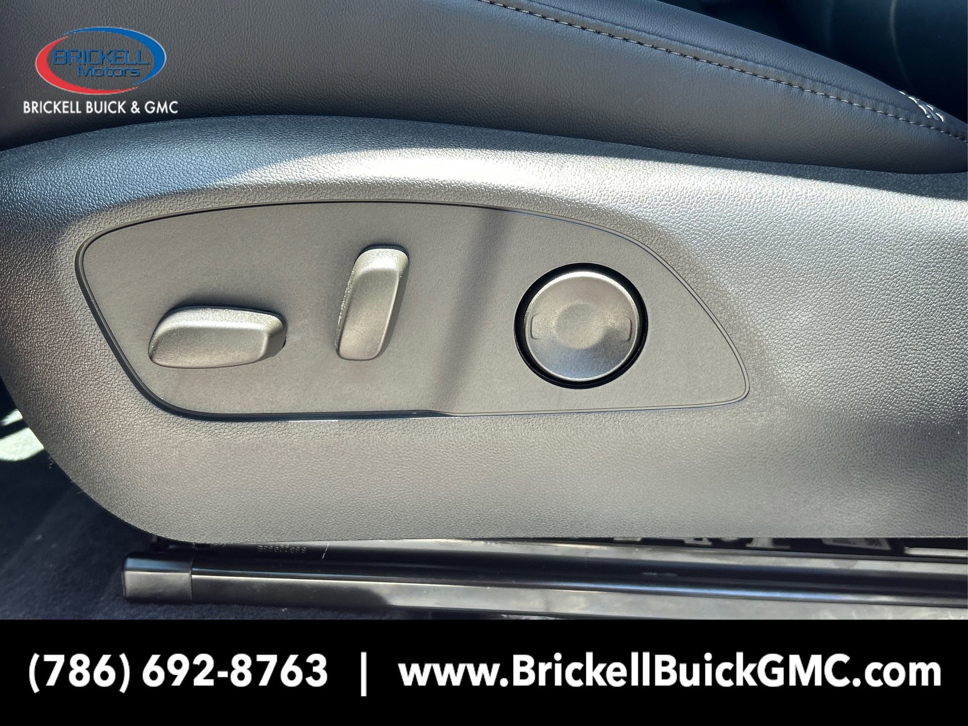 New 2025 GMC Acadia Elevation w/ Elevation Premium Package image 21