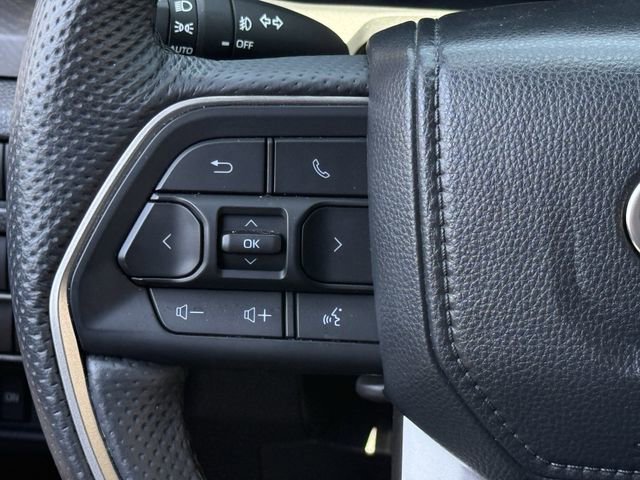 Used 2024 Toyota Tacoma Limited AWD/4WD image 14