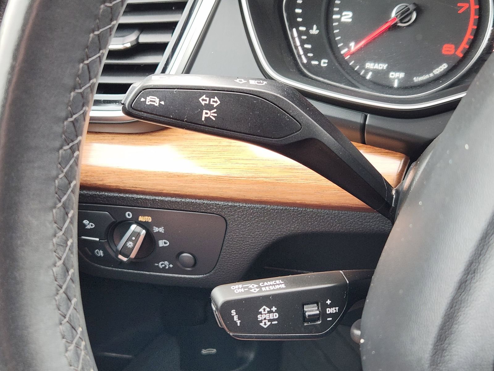 Used 2023 Audi Q5 2.0T Premium w/ Convenience Package image 38