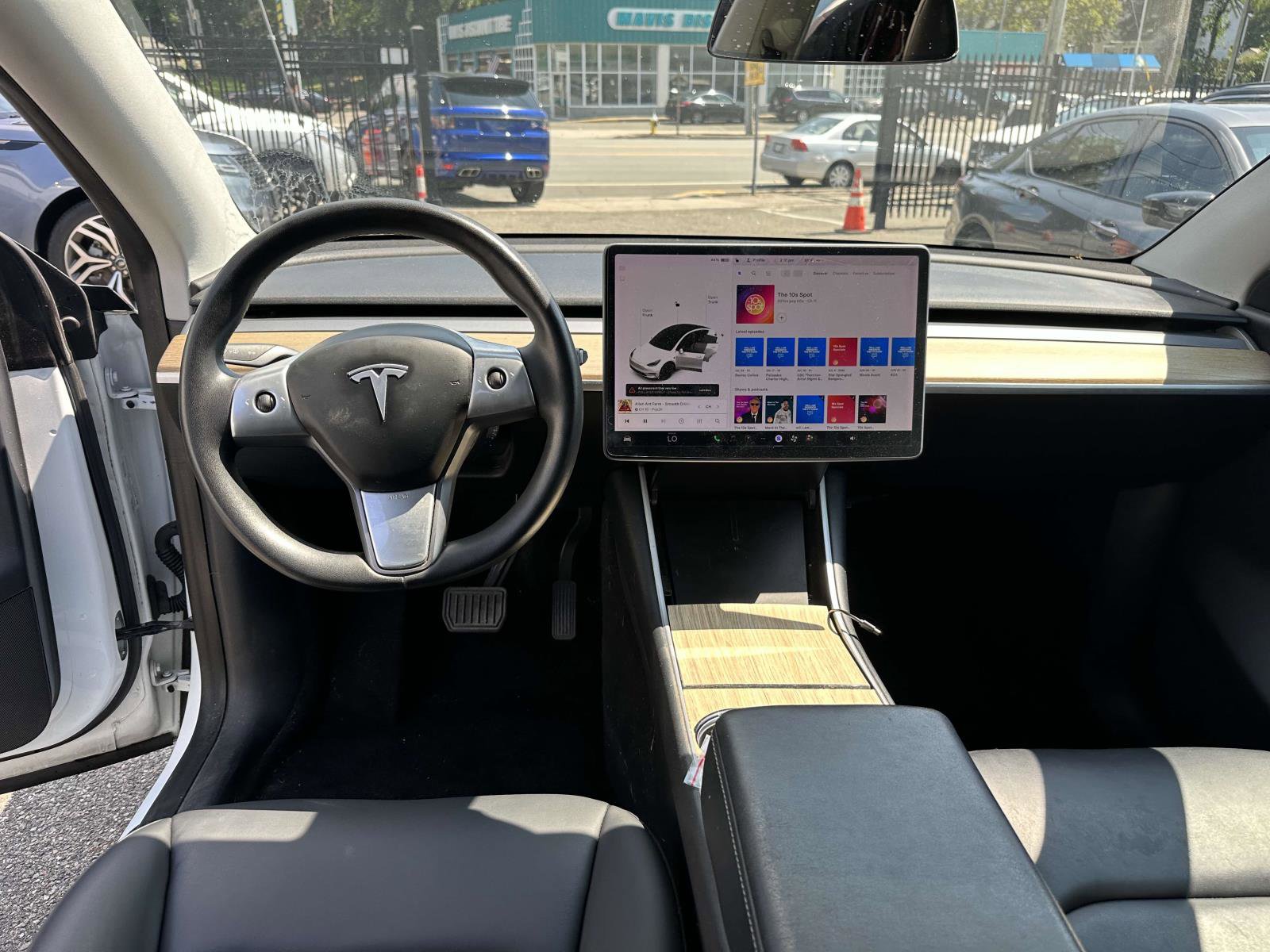 Used 2020 Tesla Model Y Long Range image 19
