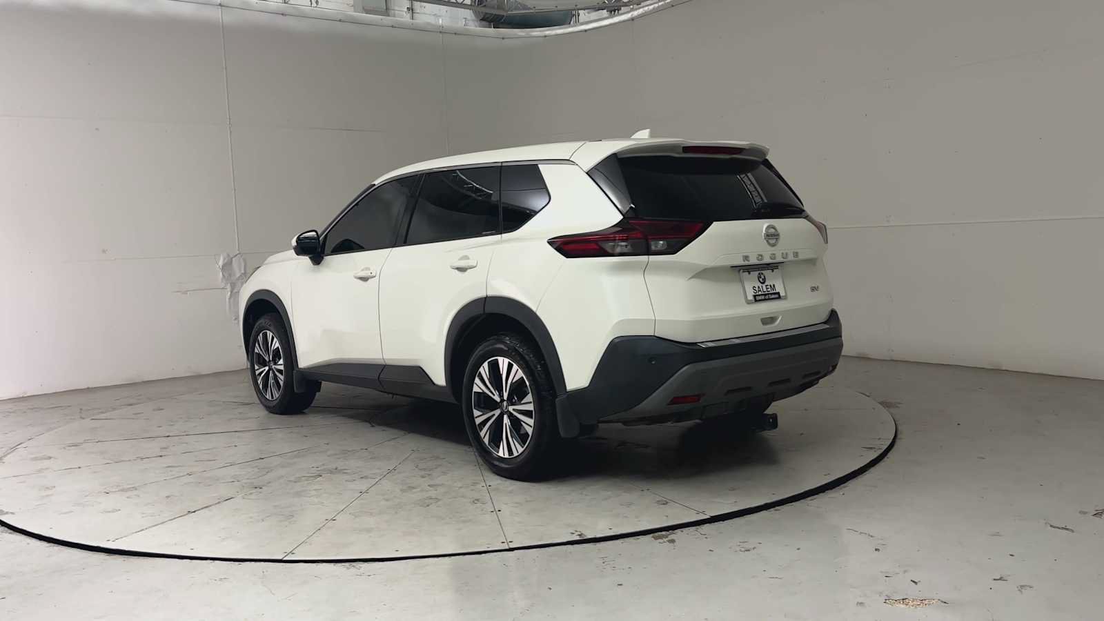 Used 2021 Nissan Rogue SV FWD image 8