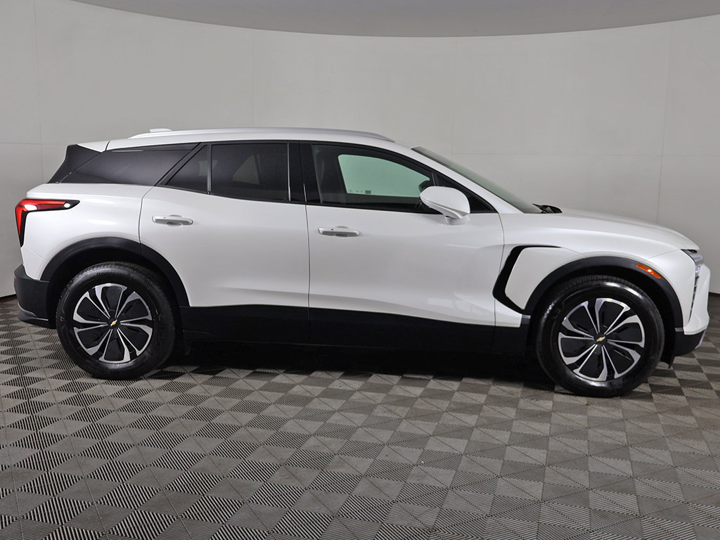 Used 2024 Chevrolet Blazer EV LT AWD/4WD image 20