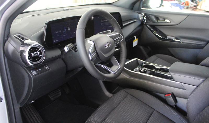New 2026 Chevrolet Equinox LT w/ Midnight Edition image 18