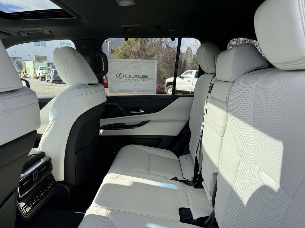 New 2026 Lexus LX 600 4WD w/ Luxury Package image 13